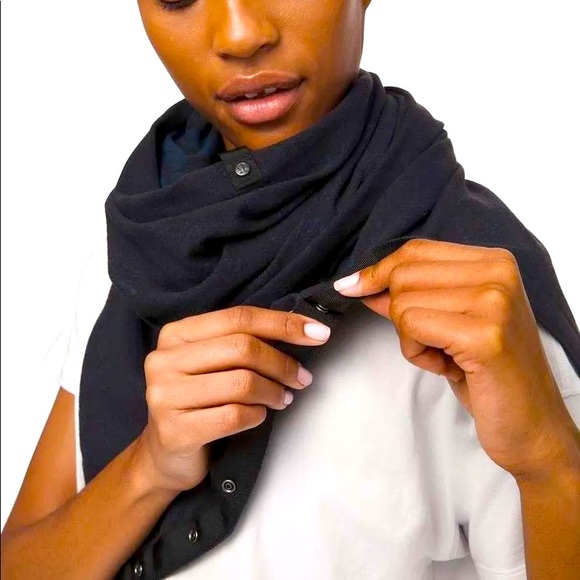 Lululemon vinyasa scarf